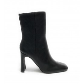 Scarpe donna tronchetto Gold&gold in ecopelle nero D23GG18 GF130