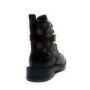 Scarpe donna Guess anfibio in ecopelle nero/ stampa multilogo D27GU31 FLFFEIELE10